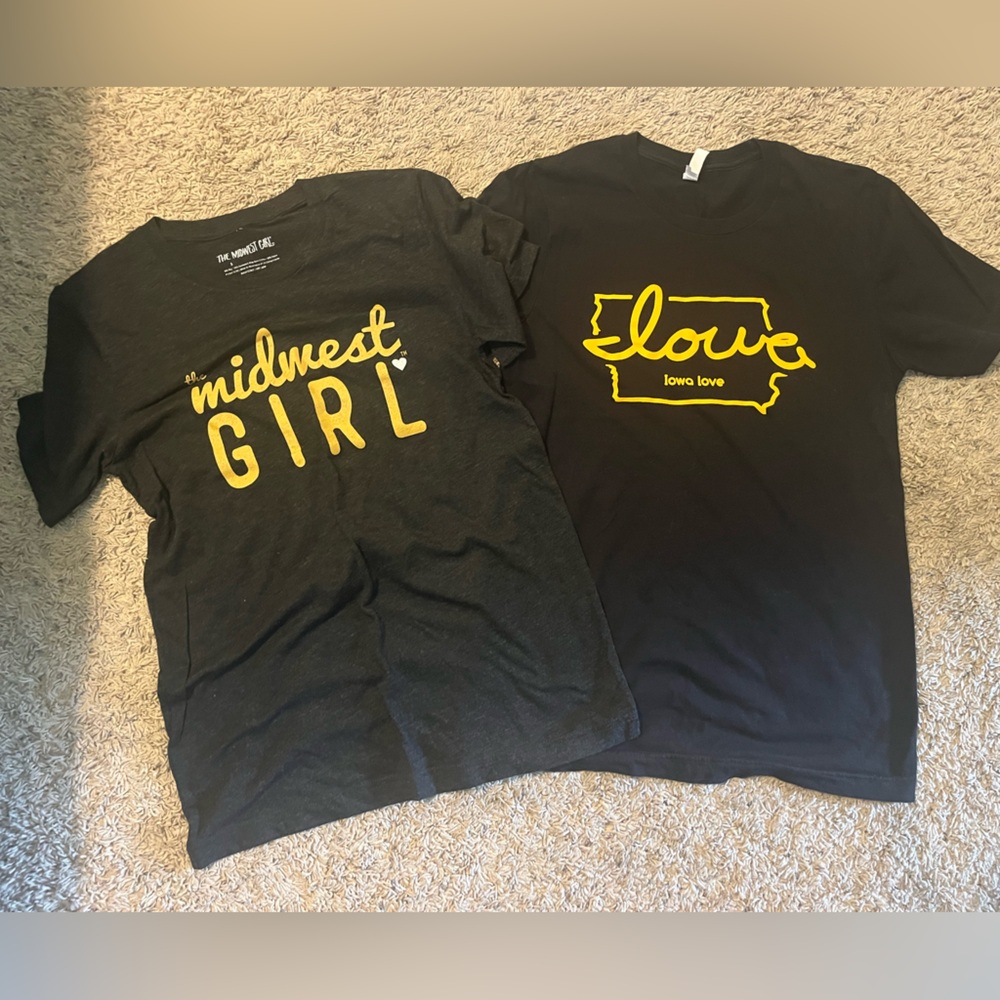 (2) Women’s Size Small t-shirts